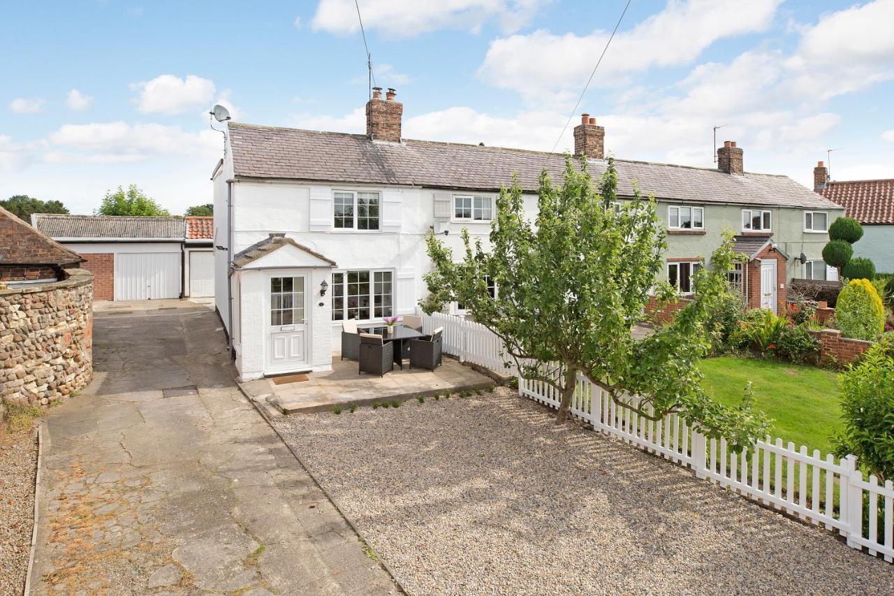 Holiday home Off-street Parking Lower Rates For Longer Lets *